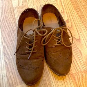 Mossimo Oxford shoes size 8.5